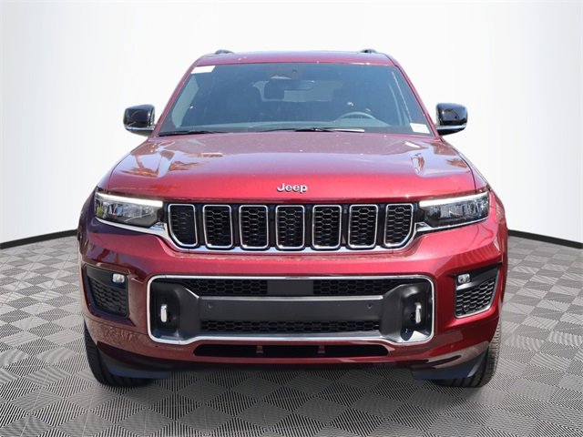 2023 Jeep Grand Cherokee Overland photo 2