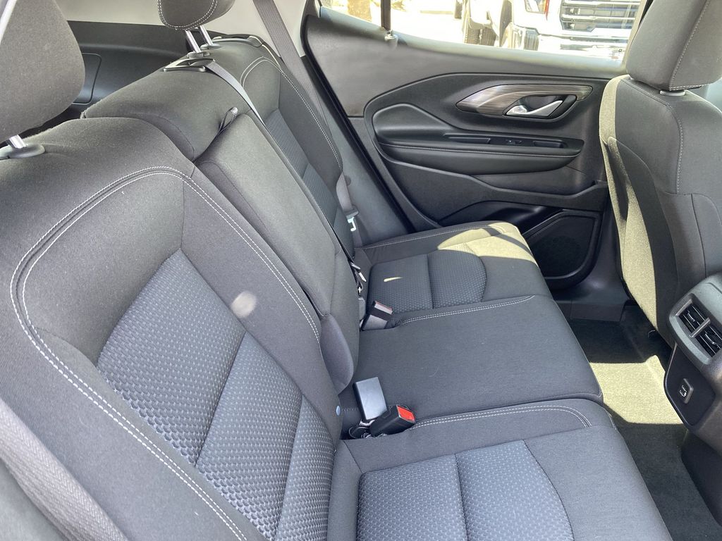 2024 Gmc Terrain SLE photo 25