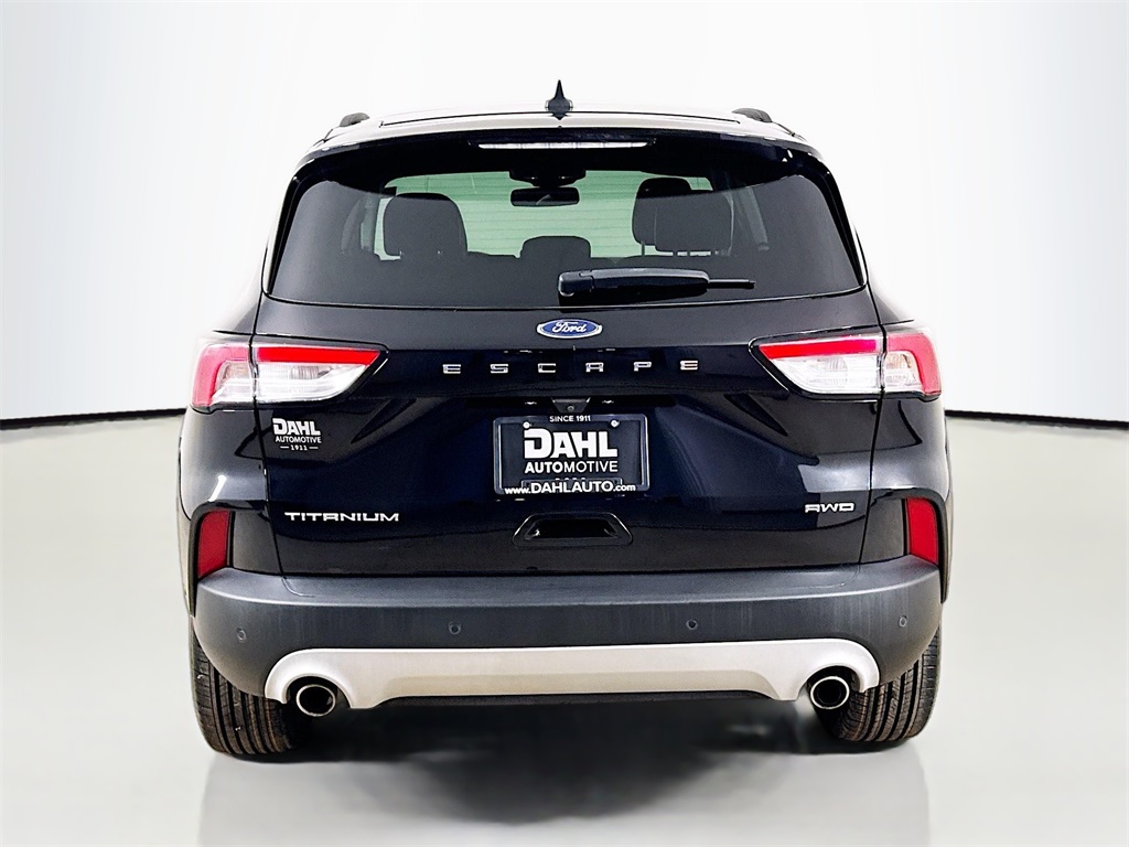 2021 Ford Escape Titanium photo 2