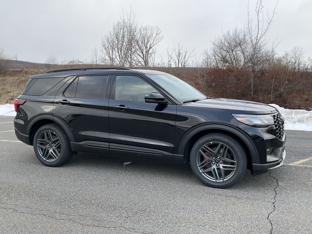 2026 Ford Explorer ST's photo
