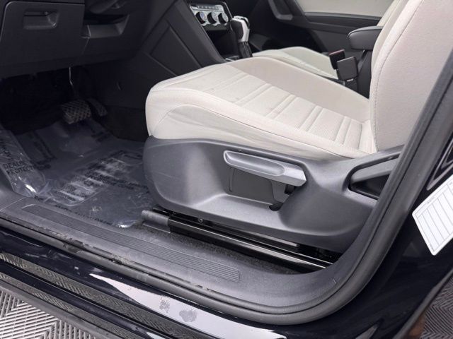 2024 Volkswagen Tiguan S photo 22