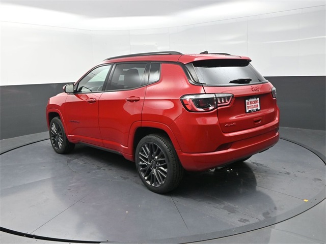 2023 Jeep Compass Limited photo 4