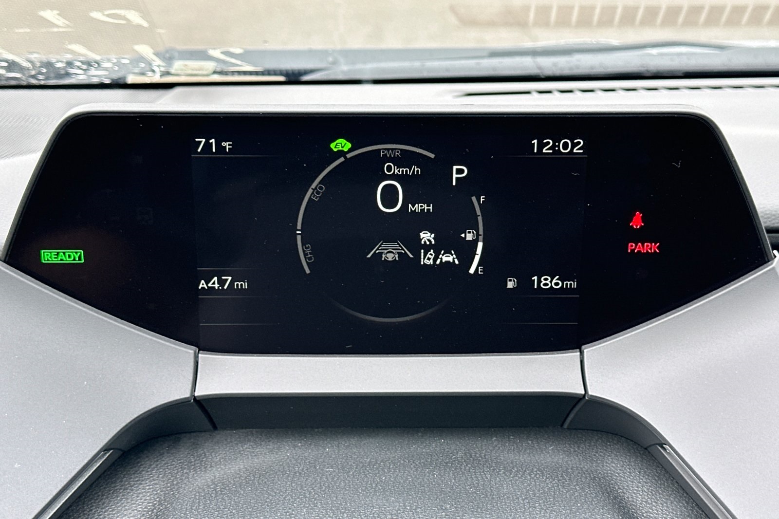 2026 Toyota Prius LE photo 27