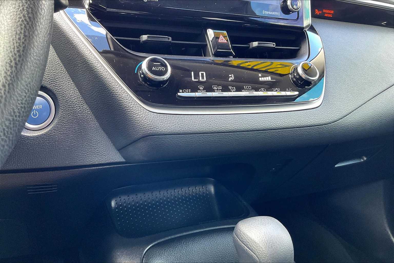 2021 Toyota Corolla Hybrid LE photo 29