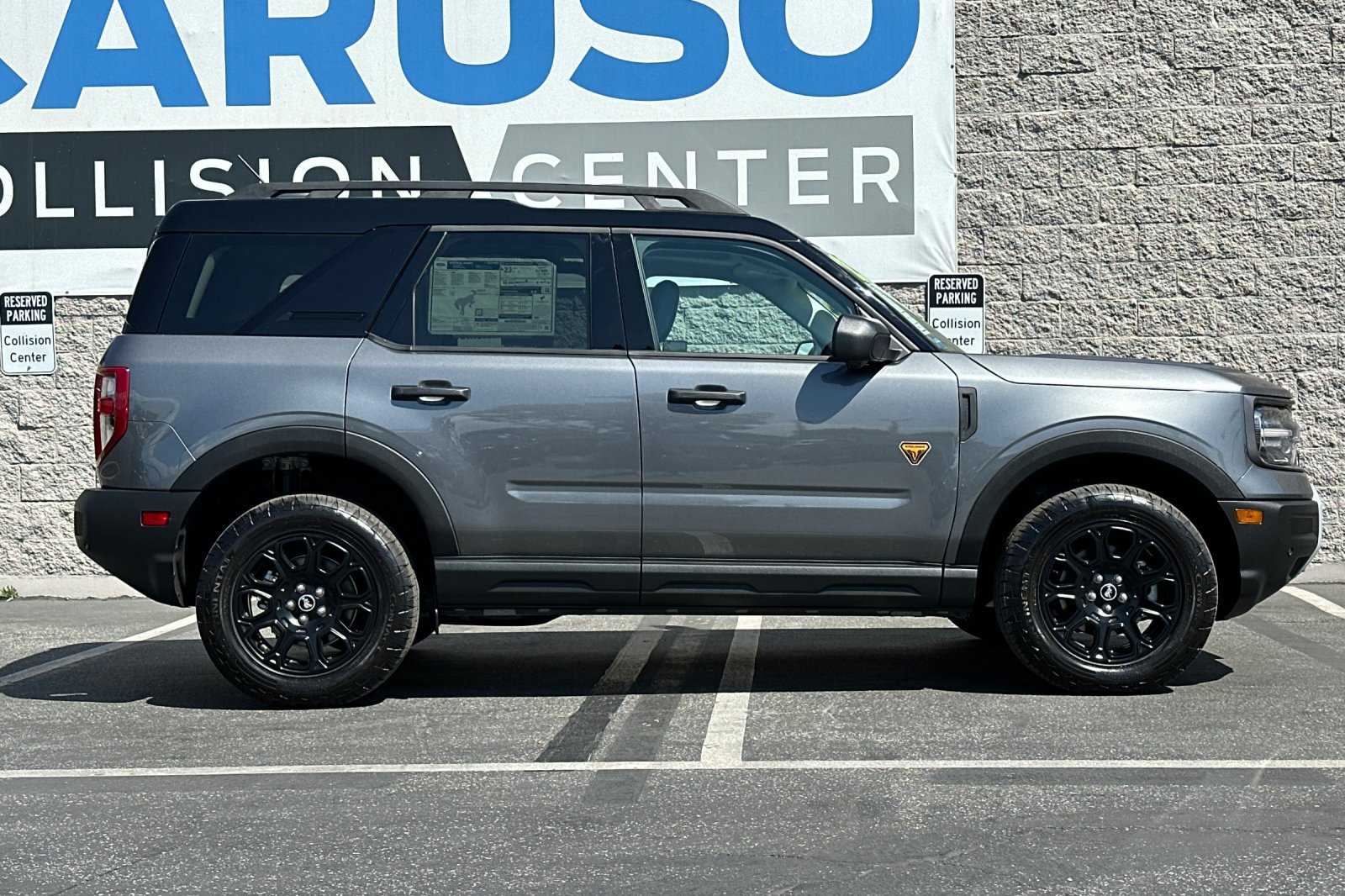 2025 Ford Bronco Sport Badlands photo 2