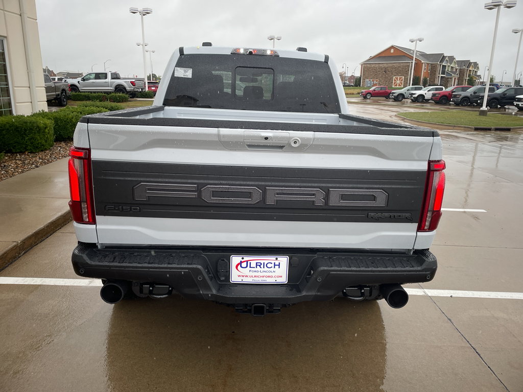 2025 Ford F-150 Raptor photo 3