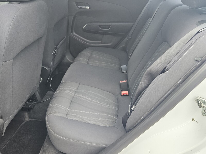 2013 Chevrolet Sonic LT photo 10