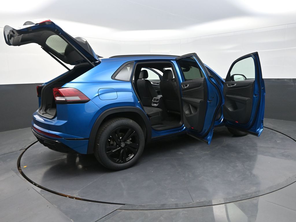 2025 Volkswagen Atlas Cross Sport SEL R-Line photo 29