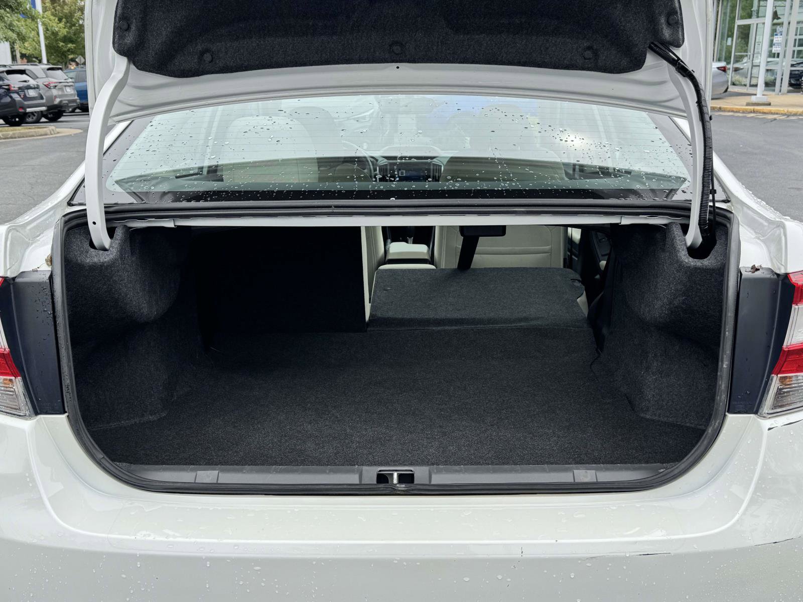 2021 Subaru Impreza L photo 12