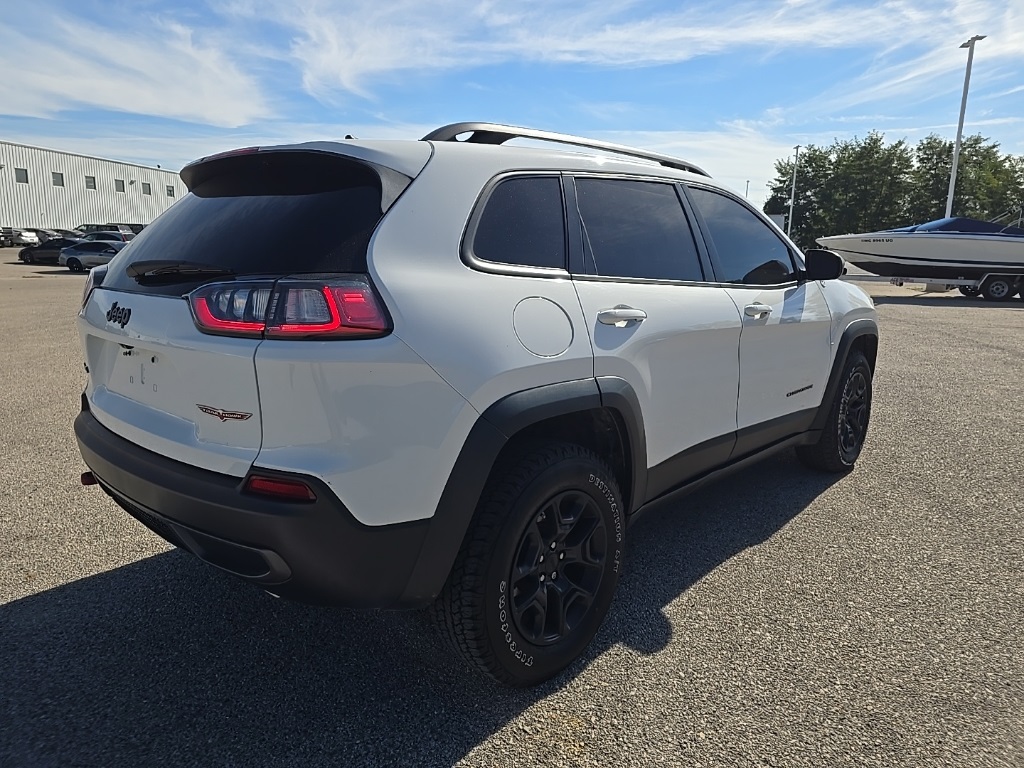 2020 Jeep Cherokee Trailhawk photo 2