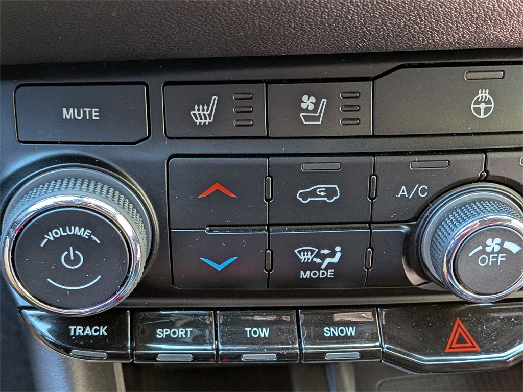 2023 Dodge Durango R/T Premium photo 20