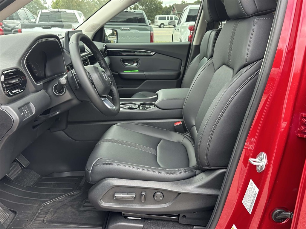 2025 Honda Pilot EX-L photo 3