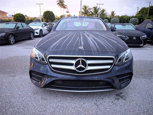 2019 Mercedes Benz E 300 4MATIC photo 3