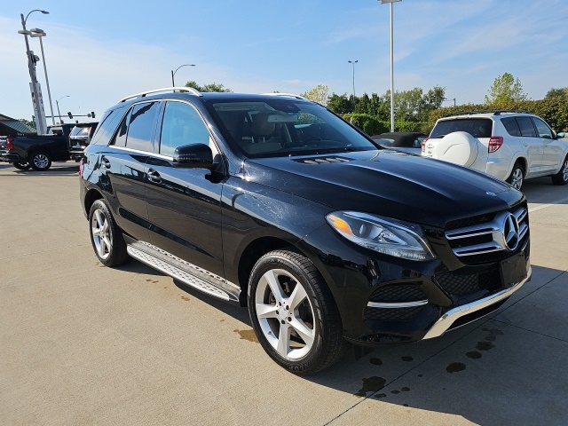 2016 Mercedes Benz GLE 350 4MATIC photo 2