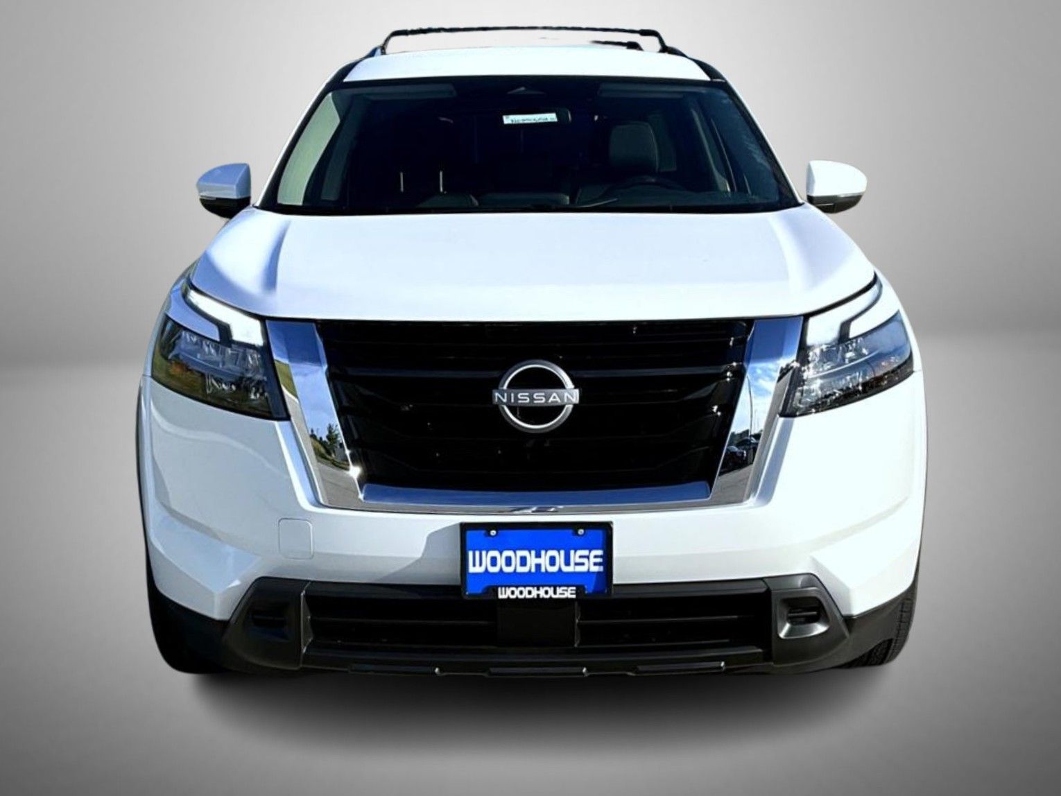 2025 Nissan Pathfinder SV photo 2