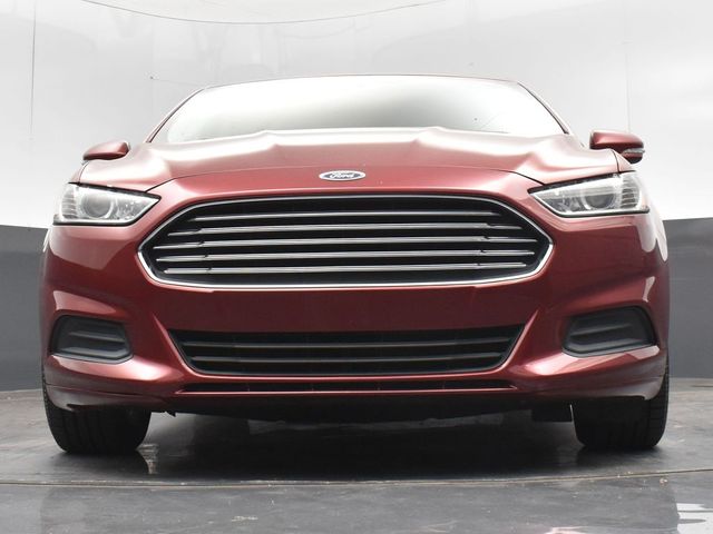 2016 Ford Fusion SE photo 16