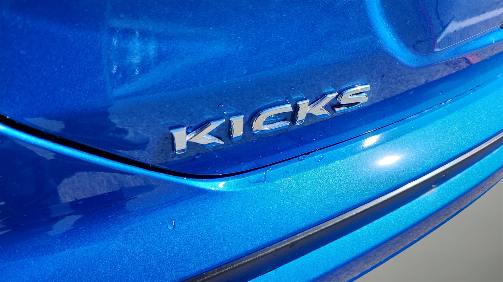 2025 Nissan Kicks Play S photo 19