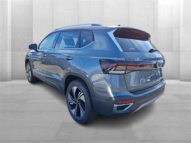 2025 Volkswagen Taos SE photo 2