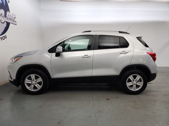 2022 Chevrolet Trax LT photo 3