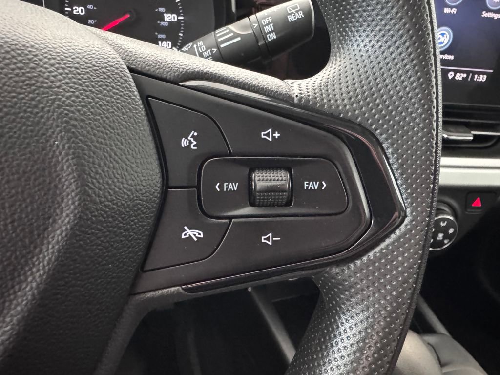 2025 Chevrolet Trax LS photo 12