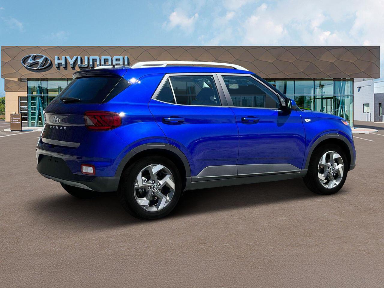 2025 Hyundai Venue SEL photo 8