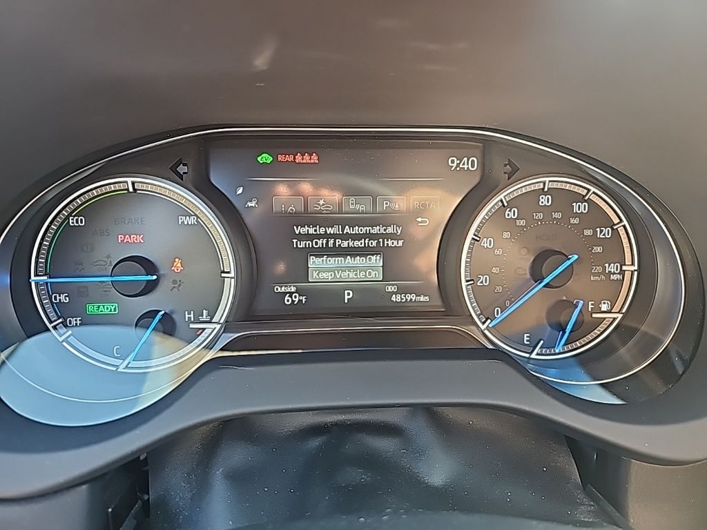 2021 Toyota Venza XLE photo 23