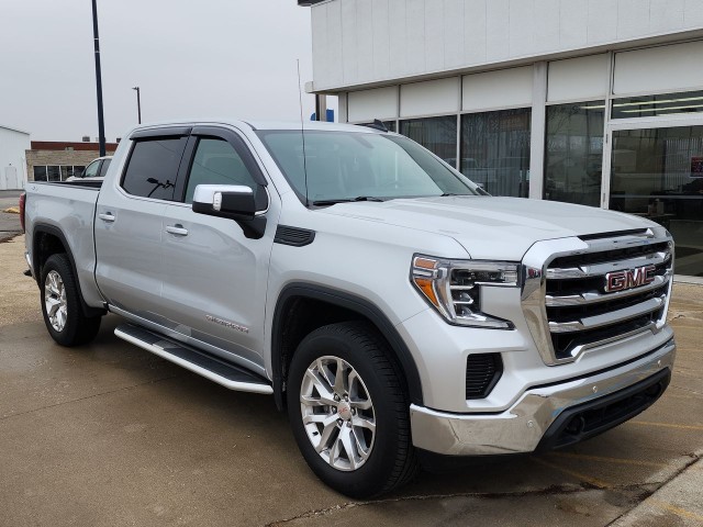 2019 GMC Sierra SLE's photo
