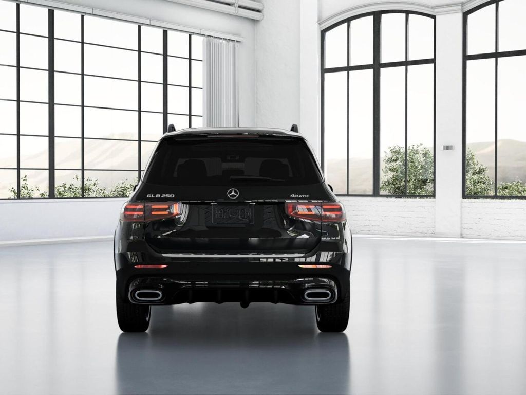 2025 Mercedes Benz GLB 250 4MATIC photo 24