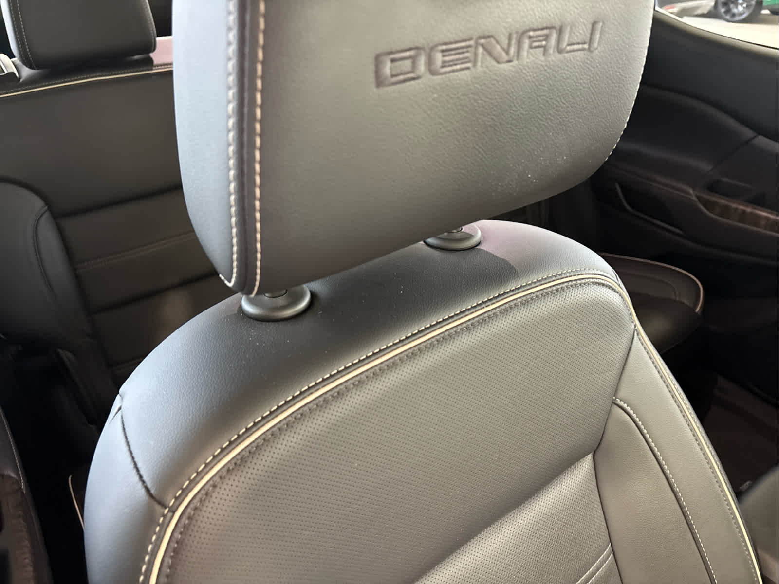 2021 Gmc Acadia Denali photo 10