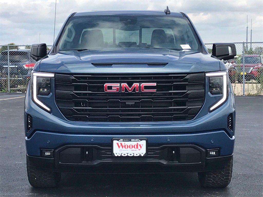 2026 GMC SIERRA - Image 2
