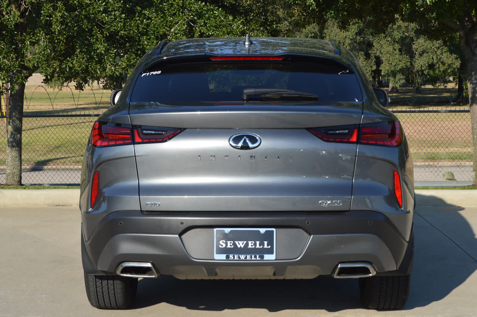 2025 Infiniti QX55 Luxe photo 4