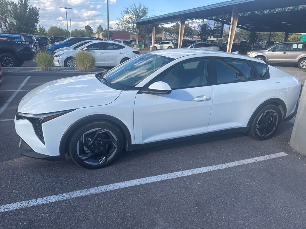 2025 Kia K4 EX photo 5