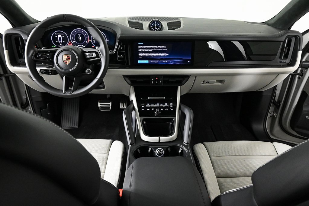 2026 Porsche Cayenne GTS Coupe photo 16
