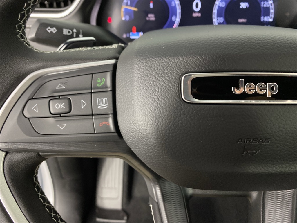 2025 Jeep Grand Cherokee Laredo X photo 22