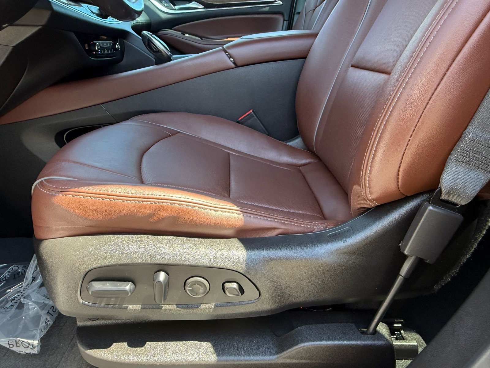 2021 Buick Enclave Avenir photo 17