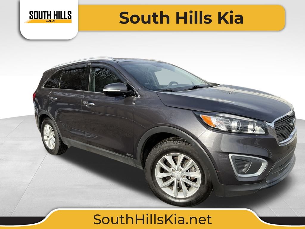 2017 Kia Sorento LX's photo
