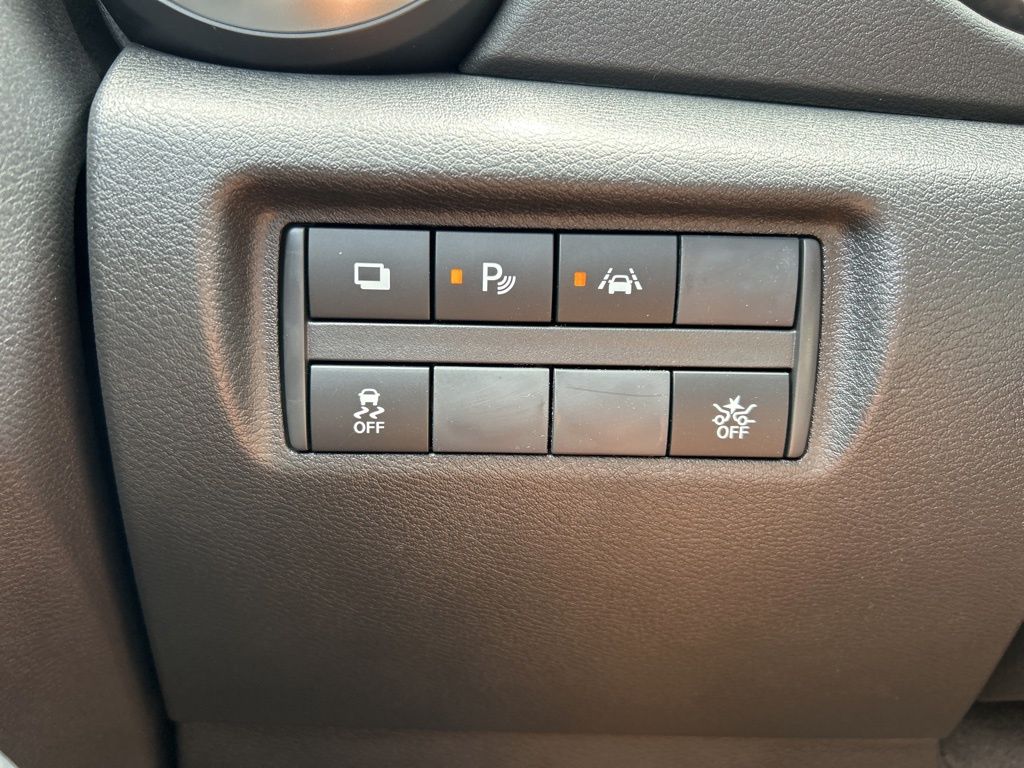 2025 Nissan Versa S photo 22