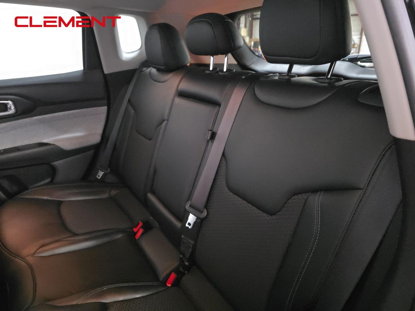 2022 Jeep Compass Latitude photo 24