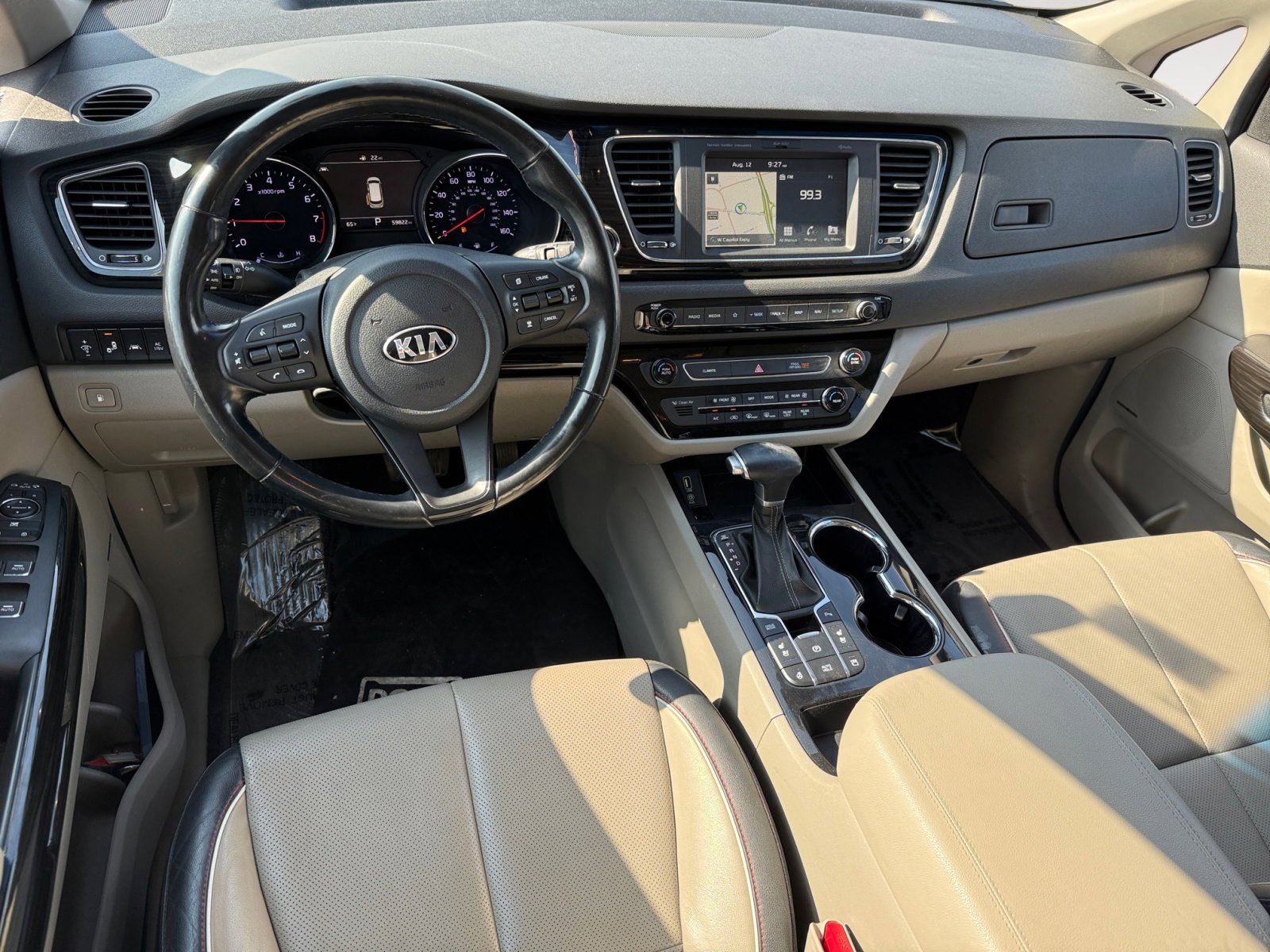 2020 Kia Sedona SX photo 14