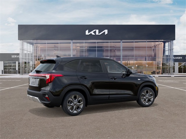 2026 Kia Seltos LX photo 6