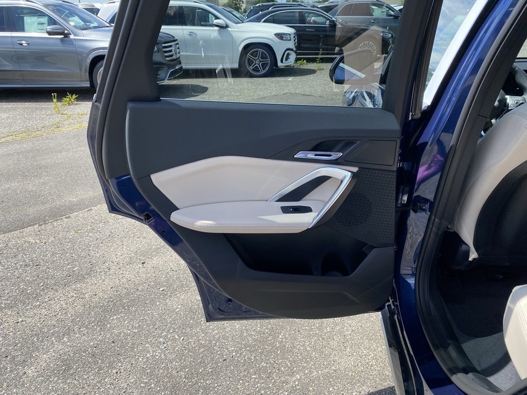 2025 Bmw X1 XDrive28i photo 4