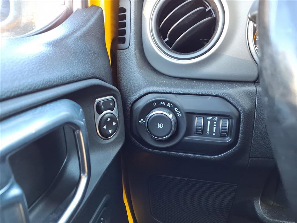2021 Jeep Wrangler Sport S photo 11