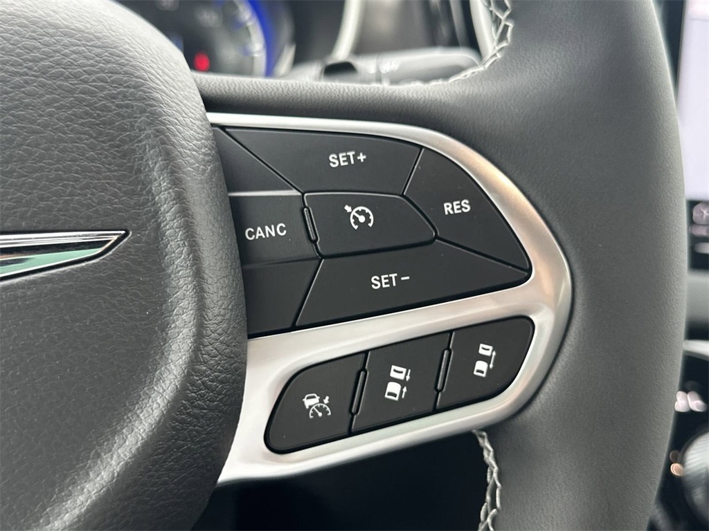 2025 Chrysler Voyager LX photo 23