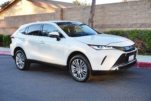 Used 2023 White Toyota Limited image 5