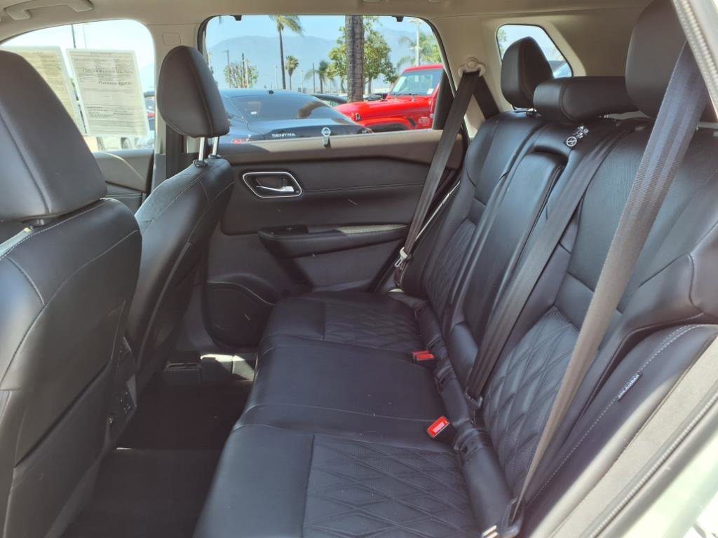 2022 Nissan Rogue Platinum photo 22