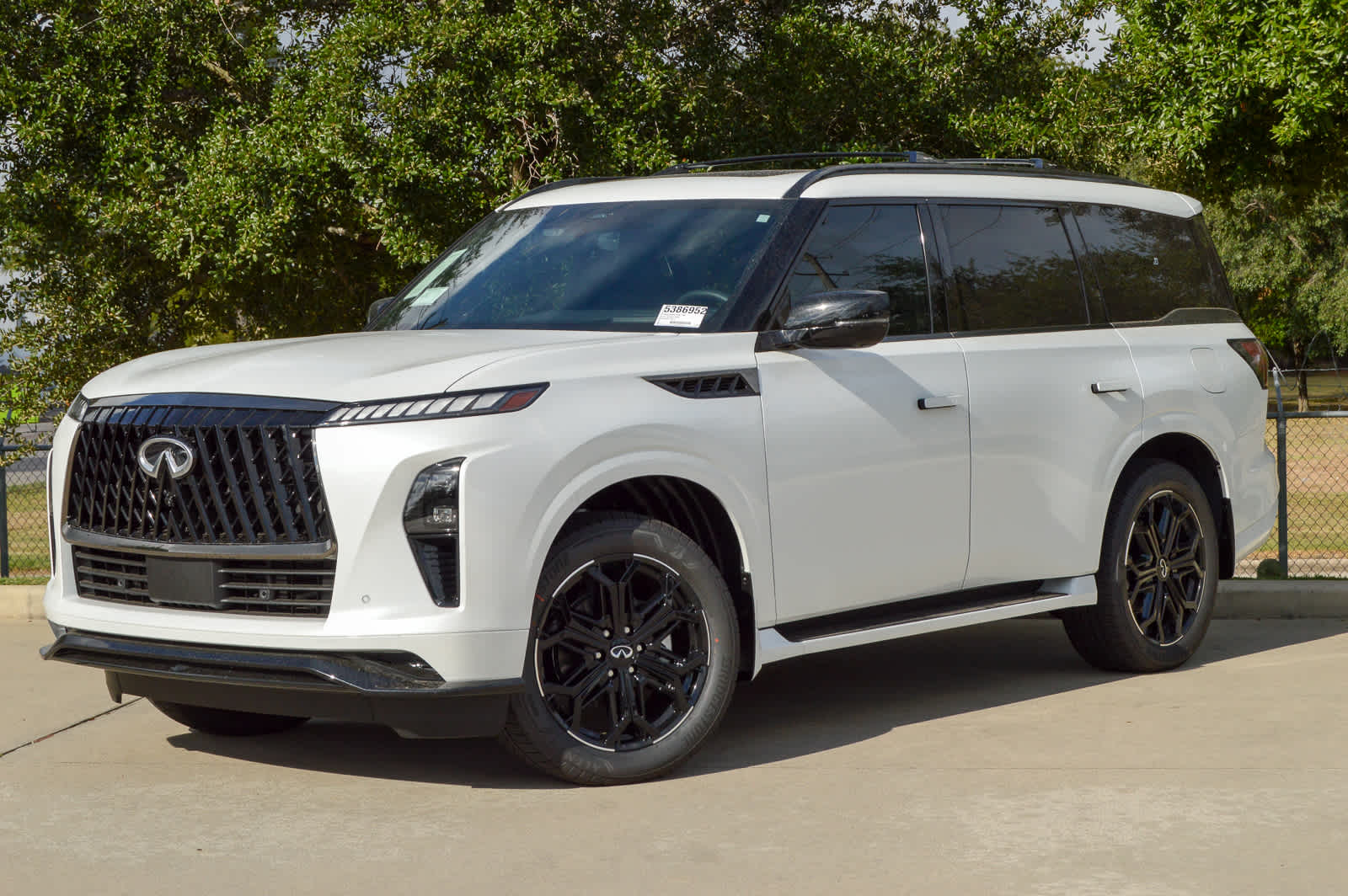 2026 INFINITI QX80 Sport's photo