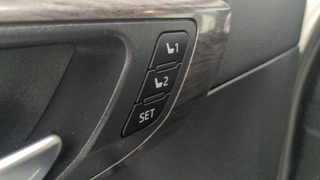 Used 2021 Blizzard Pearl Toyota Hybrid Limited image 24