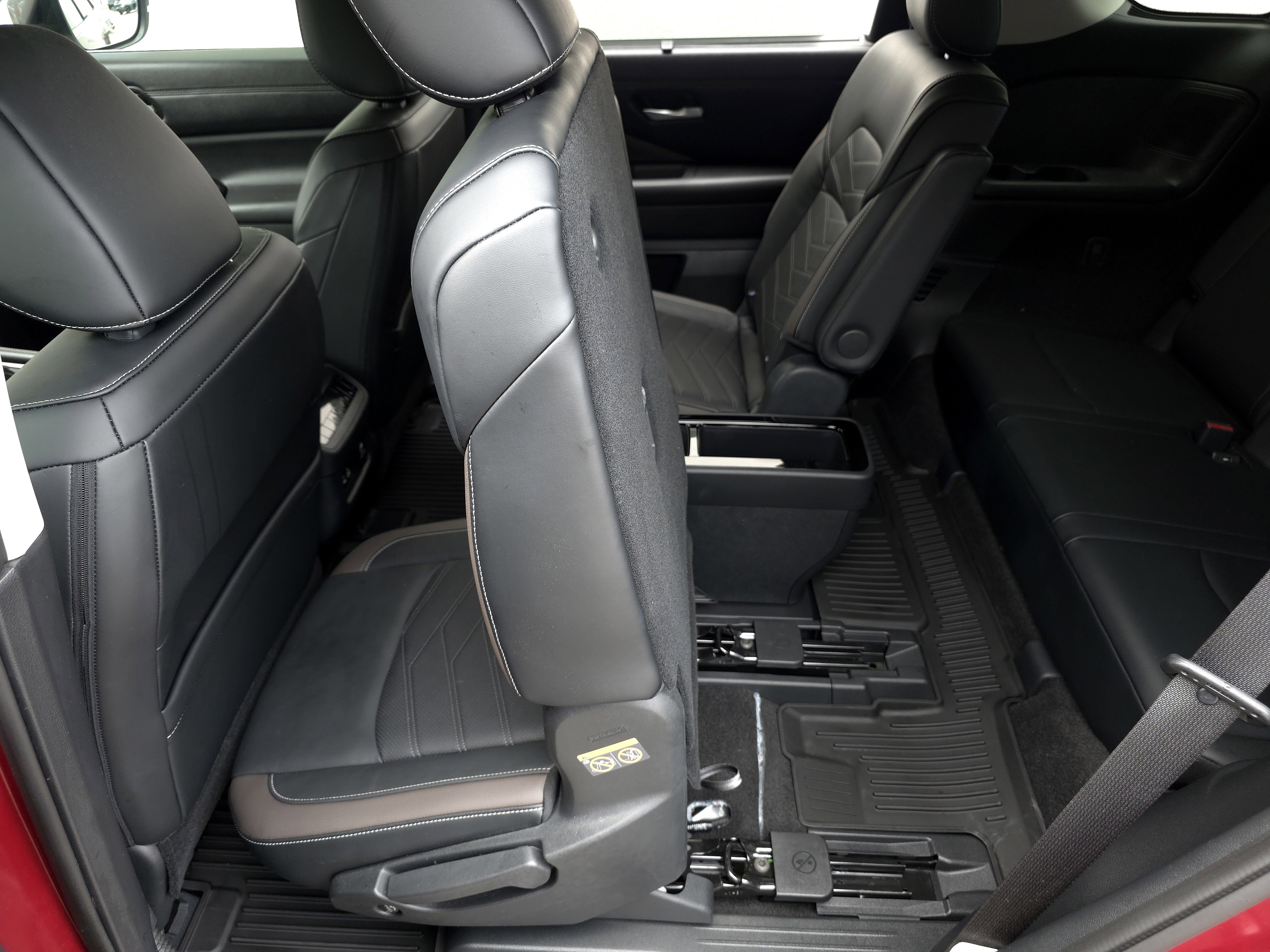 2023 Nissan Pathfinder Platinum photo 26