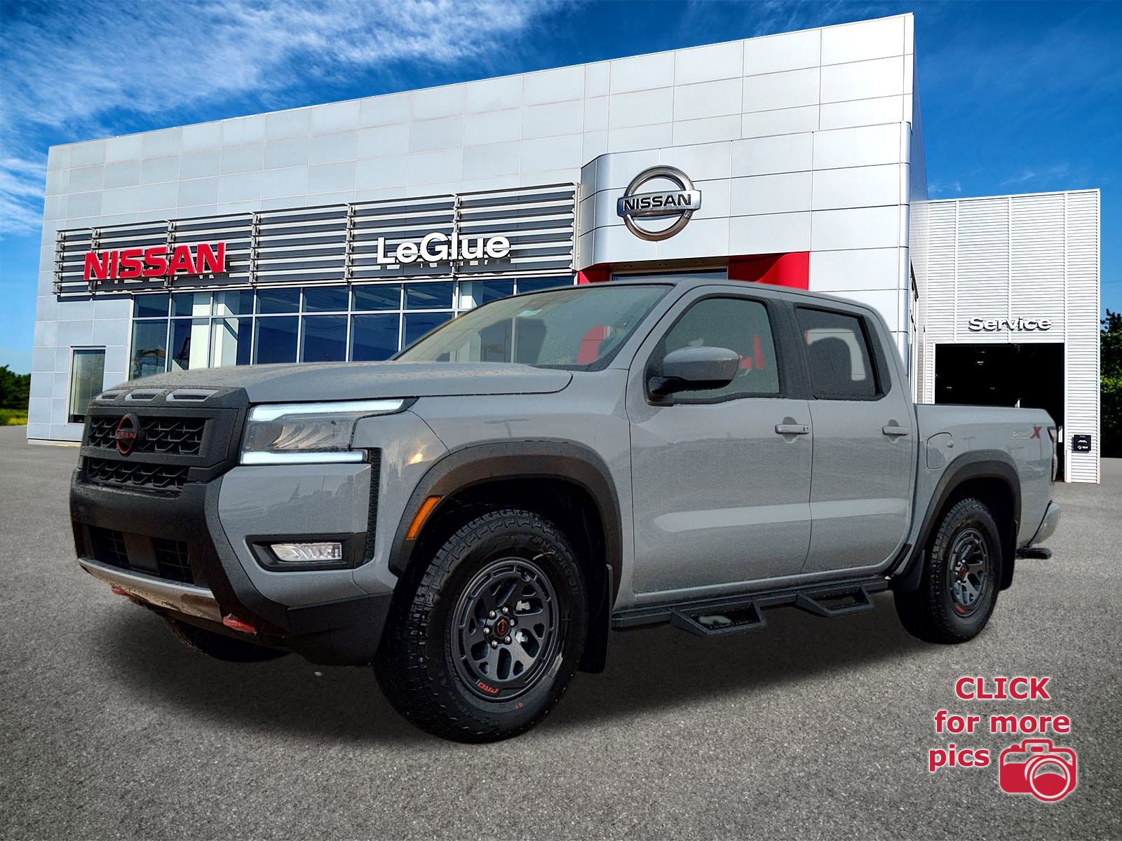 2026 Nissan Frontier PRO-X's photo