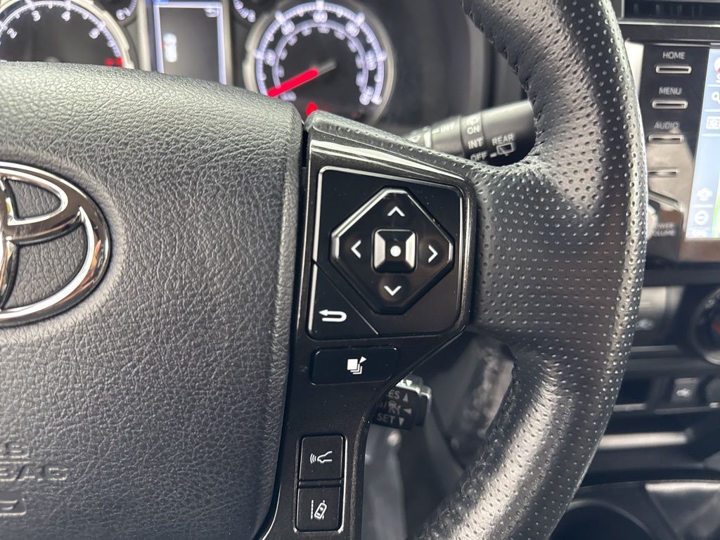 2024 Toyota 4Runner TRD Off-Road Premium photo 10